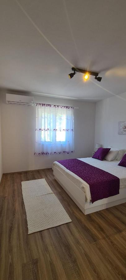 Apartments Helena Ivan Dolac Dış mekan fotoğraf